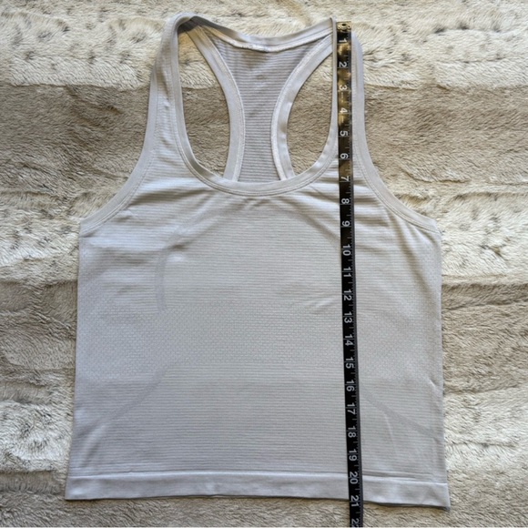 Lululemon Swiftly Tech Racerback 2.0 Race Length Size 6 - Picture 6 of 7